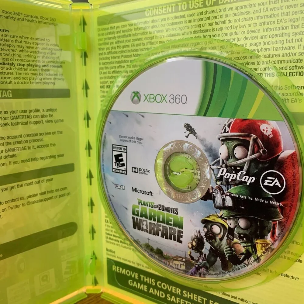 Plants vs Zombies Garden Warfare XBox 360 Microsoft COMPLETE CIB VERY Fast Ship!